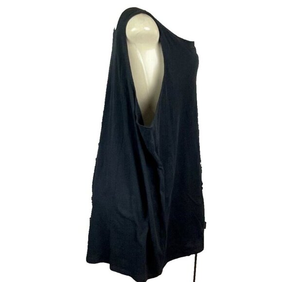 Torrid +4 Black Button Neck Pink Embroidered Skull-Bolt-Ying-Yang Icons Tank Top - Picture 3 of 6